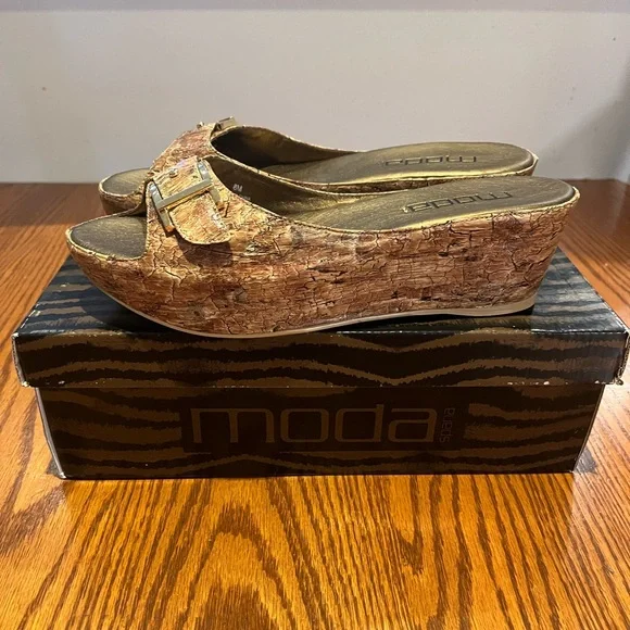 NIB Moda Tan/Cork Platform Sandals, Size 8 - Picture 3 of 6